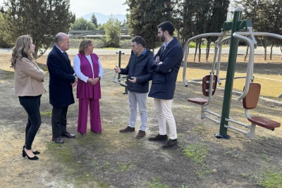 Instaladas cuatro máquinas biosaludables de gimnasia en el anejo de Los L