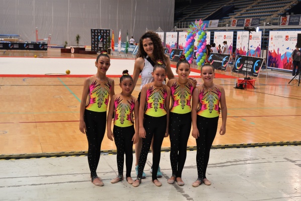 Notable actuación del Alevín del Club Rítmica Antequera-Esc